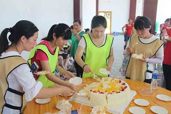 為6、7月生日員工慶生